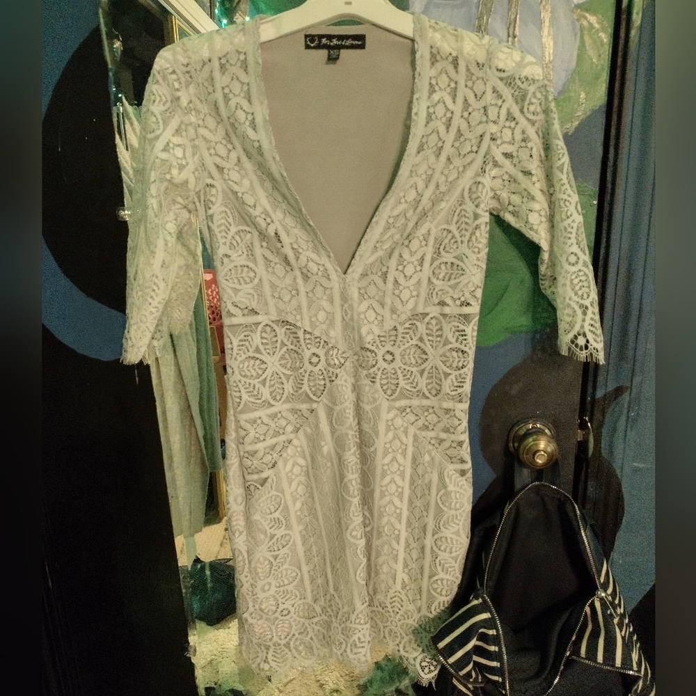 Dress - Picture 2 of 3